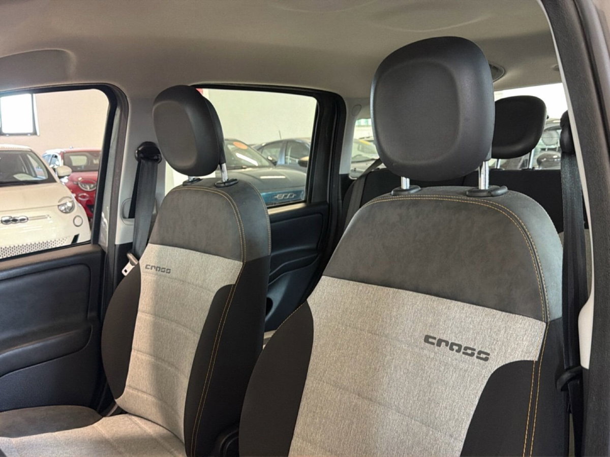 Fiat Panda 1.0 FireFly S&S Hybrid City Cross (6)