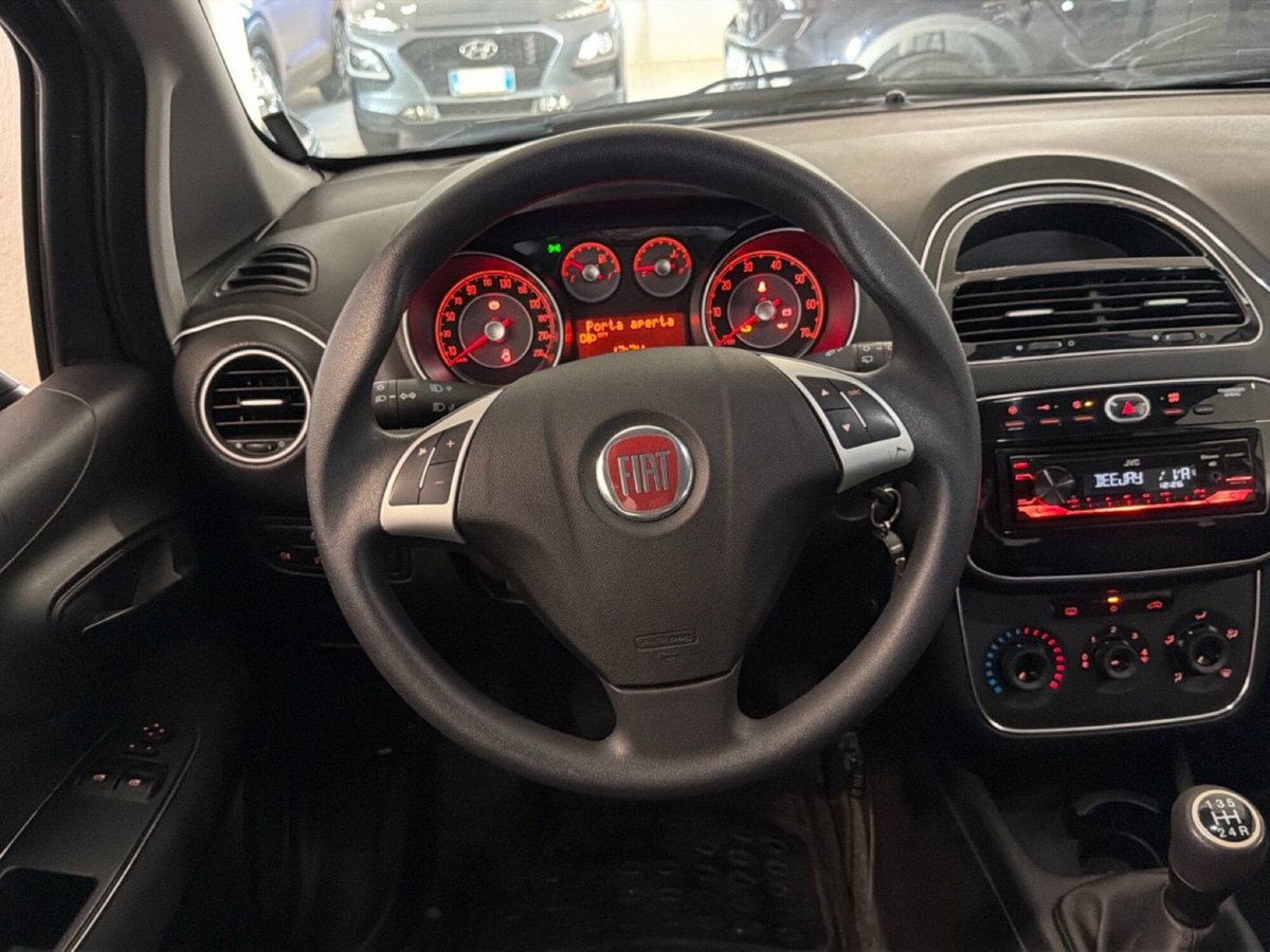 Fiat Punto 1.3 MJT II S&S 95 CV 5 porte Street (11)