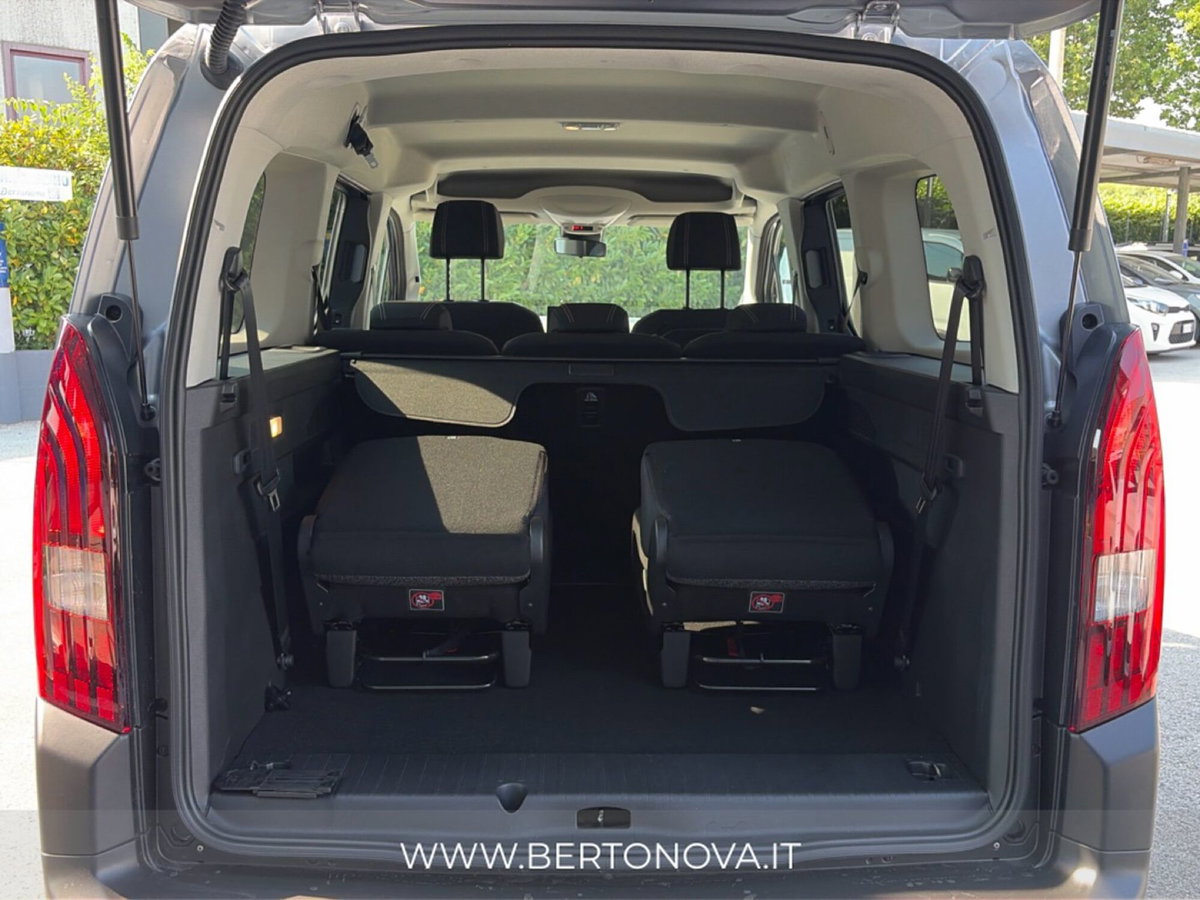 Peugeot Rifter Long 1.5 bluehdi Allure 130cv eat8 (10)