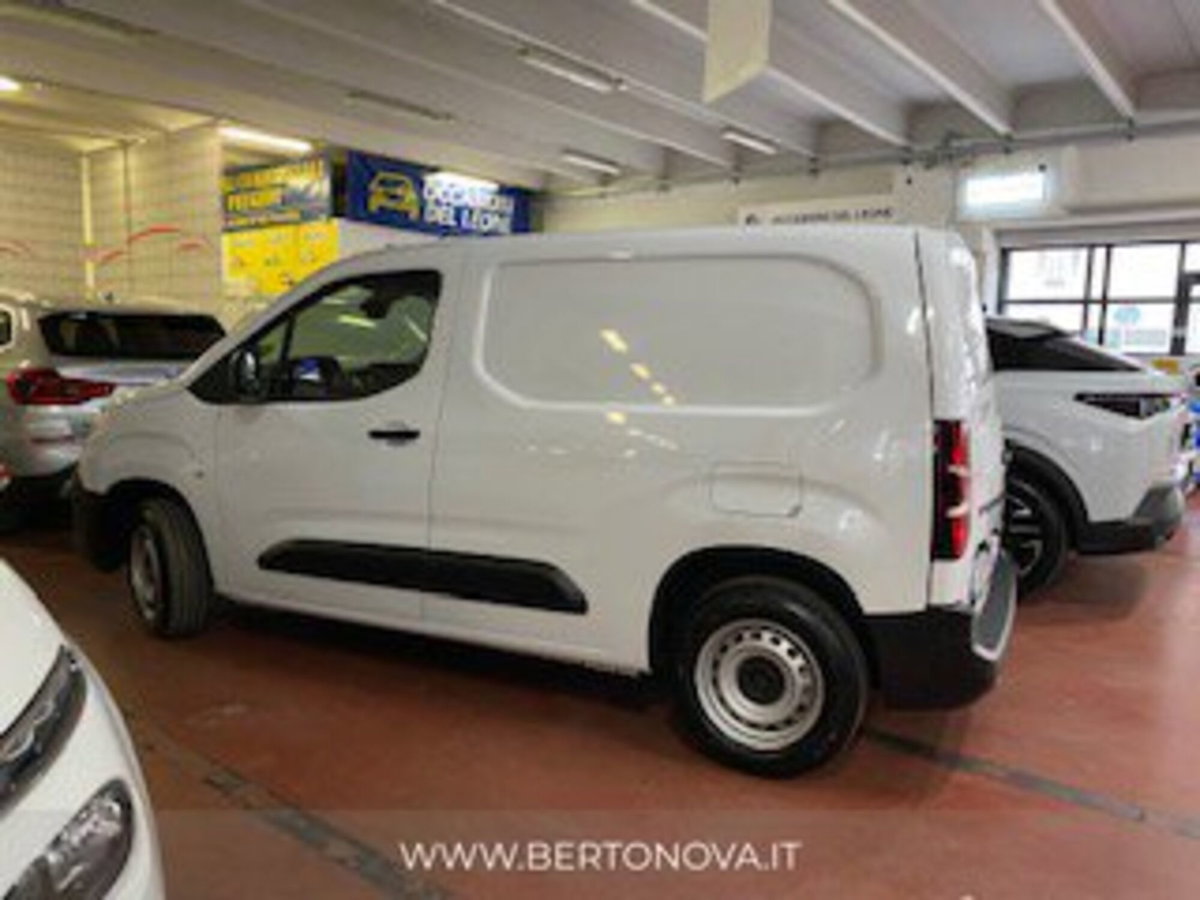 Peugeot Partner Furgone XL 1.5 diesel 130cv S&S (2)