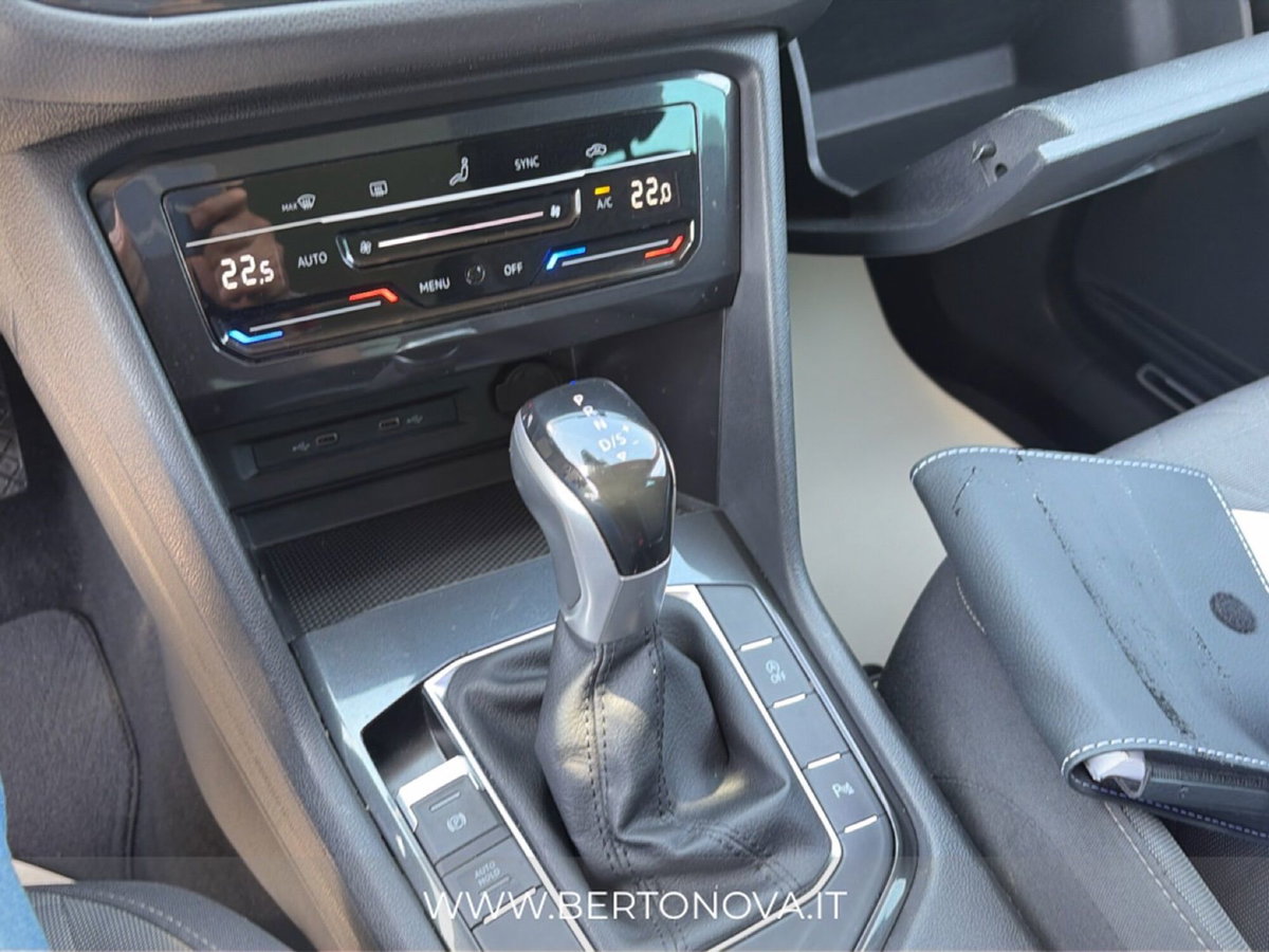 Volkswagen Tiguan 2.0 TDI 150 CV SCR DSG Life (12)