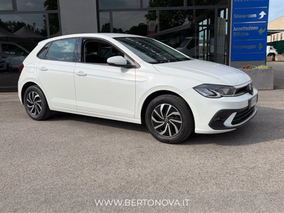 Volkswagen Polo 1.0 tsi Life 95cv (2)