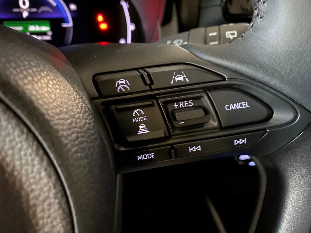 Toyota Yaris 1.5 Hybrid 5 porte Trend (19)