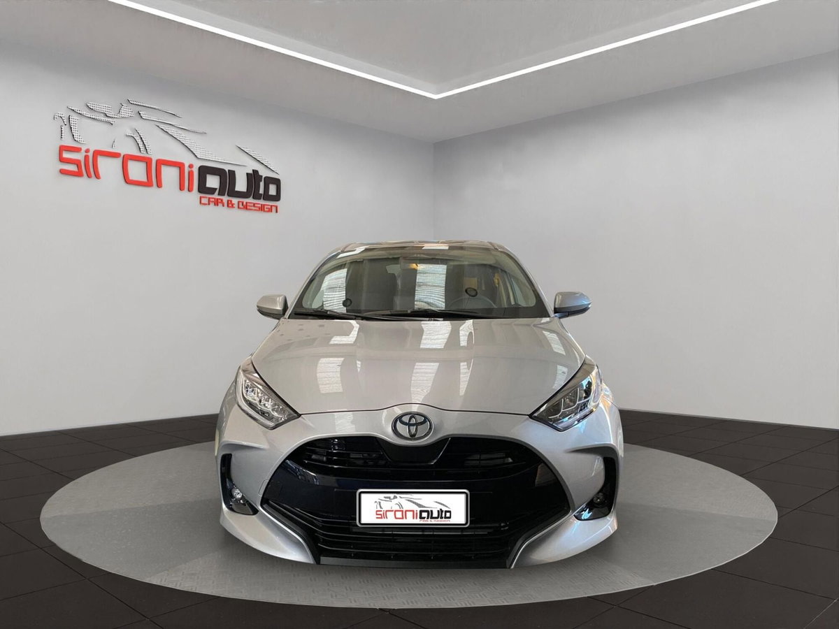 Toyota Yaris 1.5 Hybrid 5 porte Trend (2)