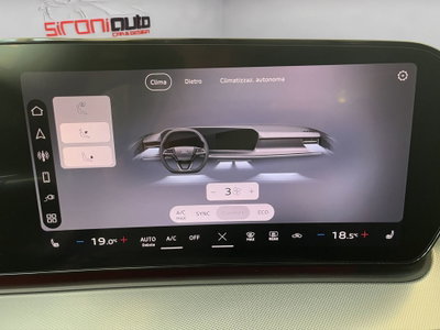 Audi Q3 1.5 e-hybrid S line 272cv s-tronic (18)
