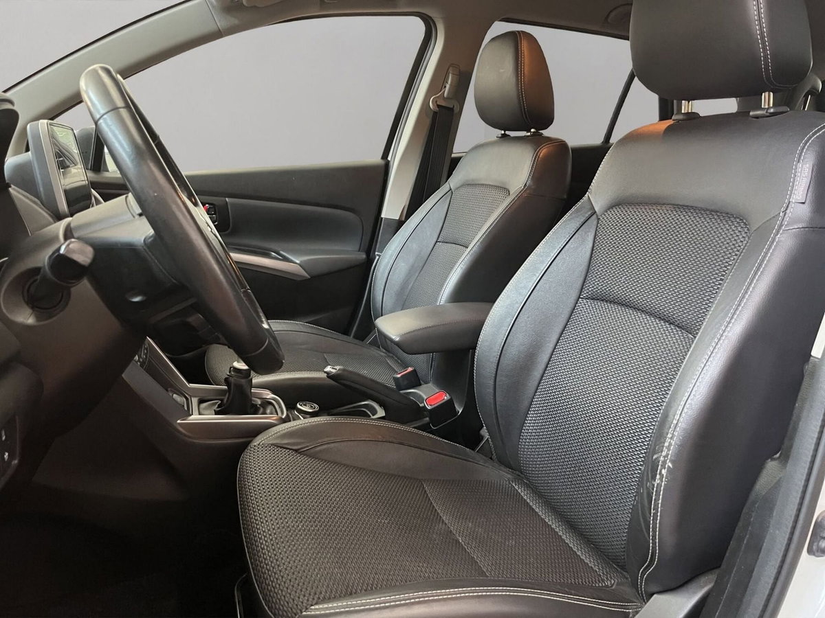 Suzuki S-Cross 1.4h Top 4wd allgrip 129cv (11)