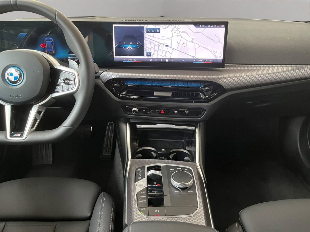 BMW Serie 3 Touring 330e  Msport xdrive auto (15)