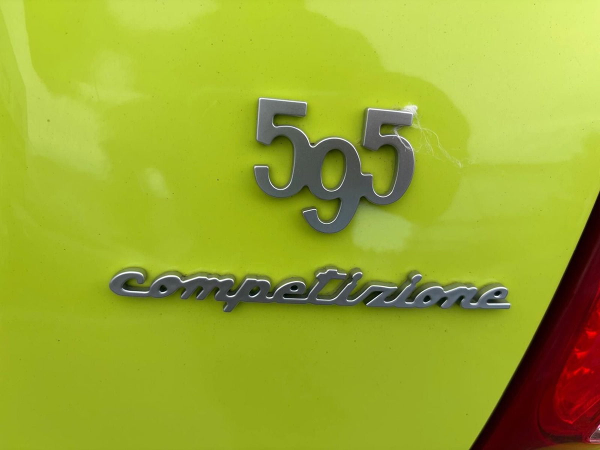 Abarth 595 595 1.4 Turbo T-Jet 180 CV Competizione (6)
