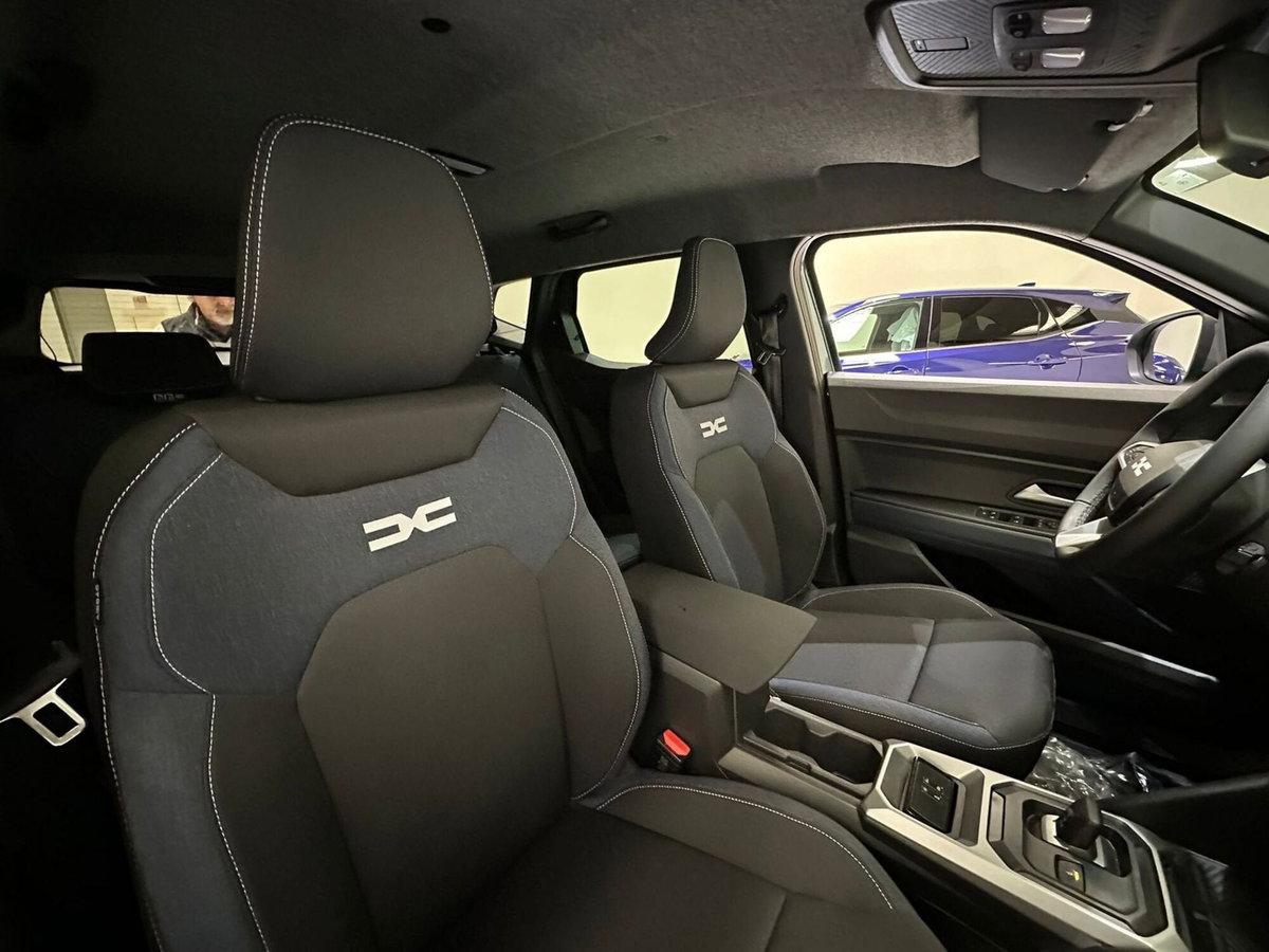 Dacia Duster 1.6 hybrid Journey 140cv (19)