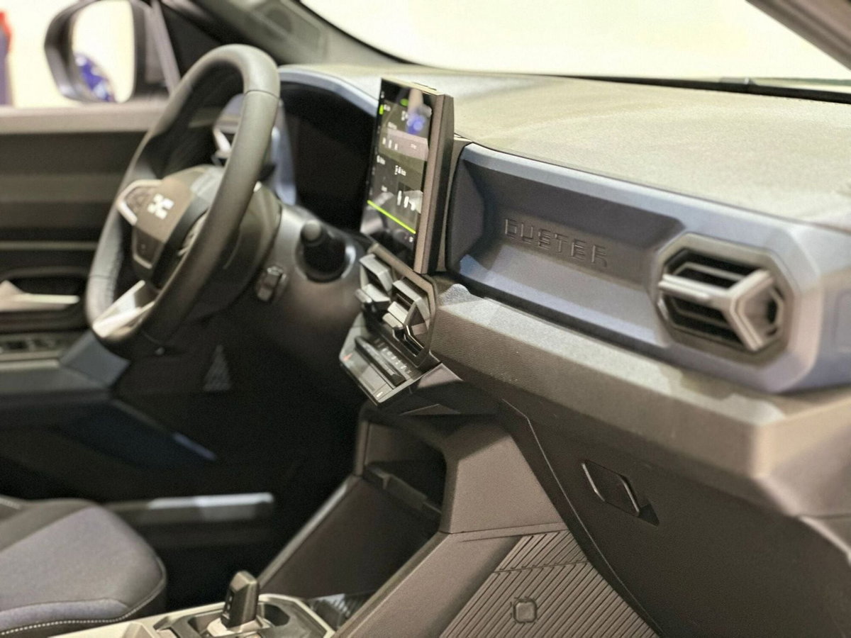 Dacia Duster 1.6 hybrid Journey 140cv (7)