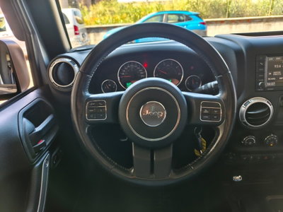 Jeep Wrangler Unlimited 2.8 CRD DPF Sahara Auto (13)