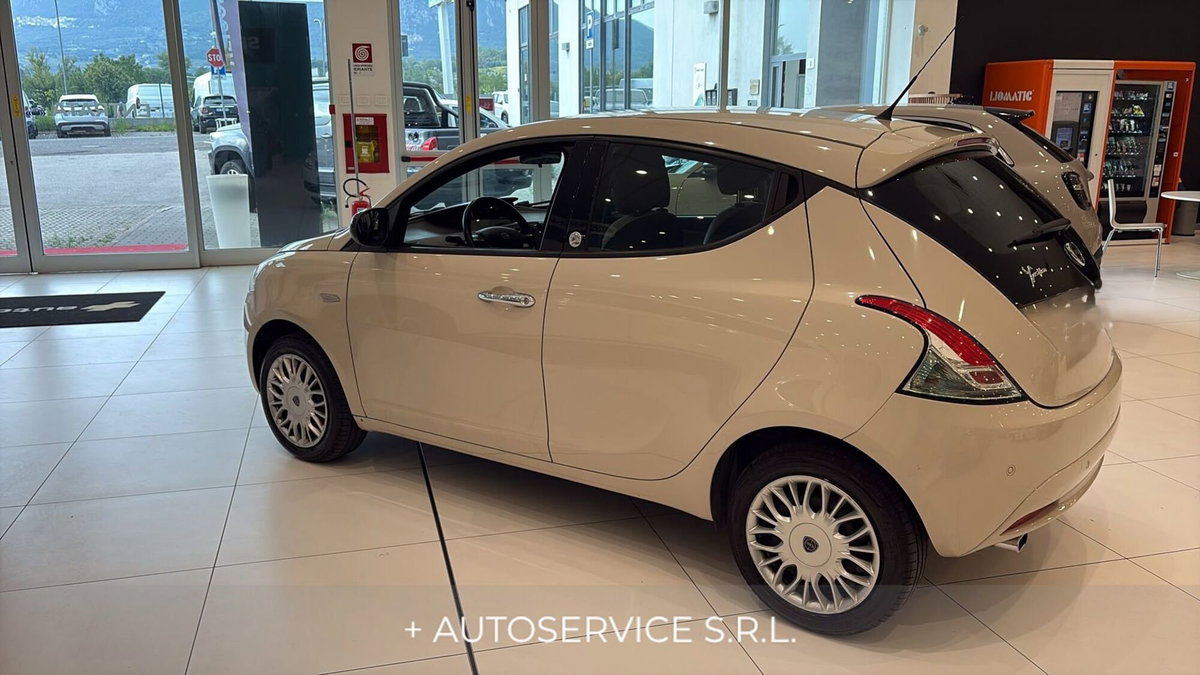 Lancia Ypsilon 1.2 69 CV 5 porte GPL Ecochic Gold