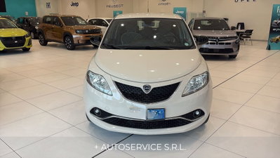 Lancia Ypsilon 1.2 69 CV 5 porte GPL Ecochic Gold (2)