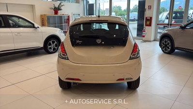 Lancia Ypsilon 1.2 69 CV 5 porte GPL Ecochic Gold (5)