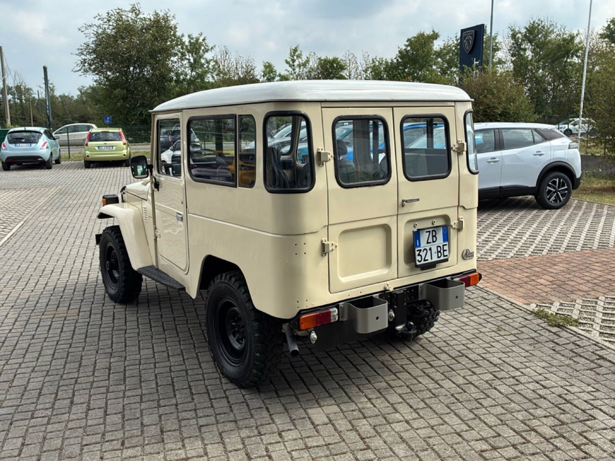 Toyota Land Cruiser 5p 2.8 d-4d Executive 7 posti Plus auto (10)