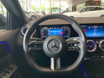 Mercedes-Benz GLA SUV 200 d AMG Line Premium Plus 4matic auto (11)