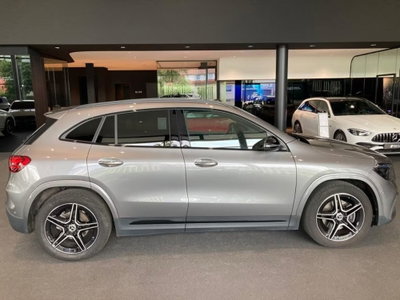 Mercedes-Benz GLA SUV 200 d AMG Line Premium Plus 4matic auto (8)