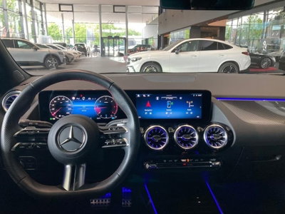 Mercedes-Benz GLA SUV 200 d AMG Line Premium Plus 4matic auto (9)