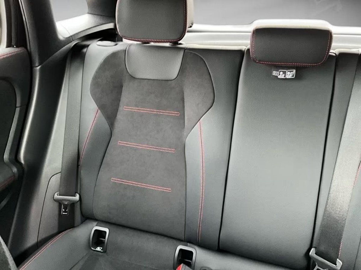 Mercedes-Benz GLA SUV 200 d AMG Line Premium Plus 4matic auto (14)