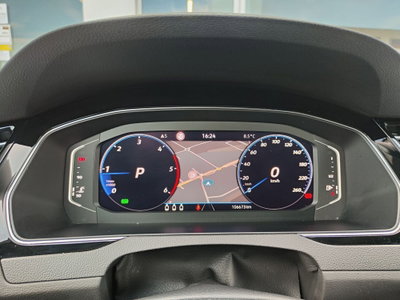 Volkswagen Passat 2.0 tdi scr R-Line 150cv dsg (8)