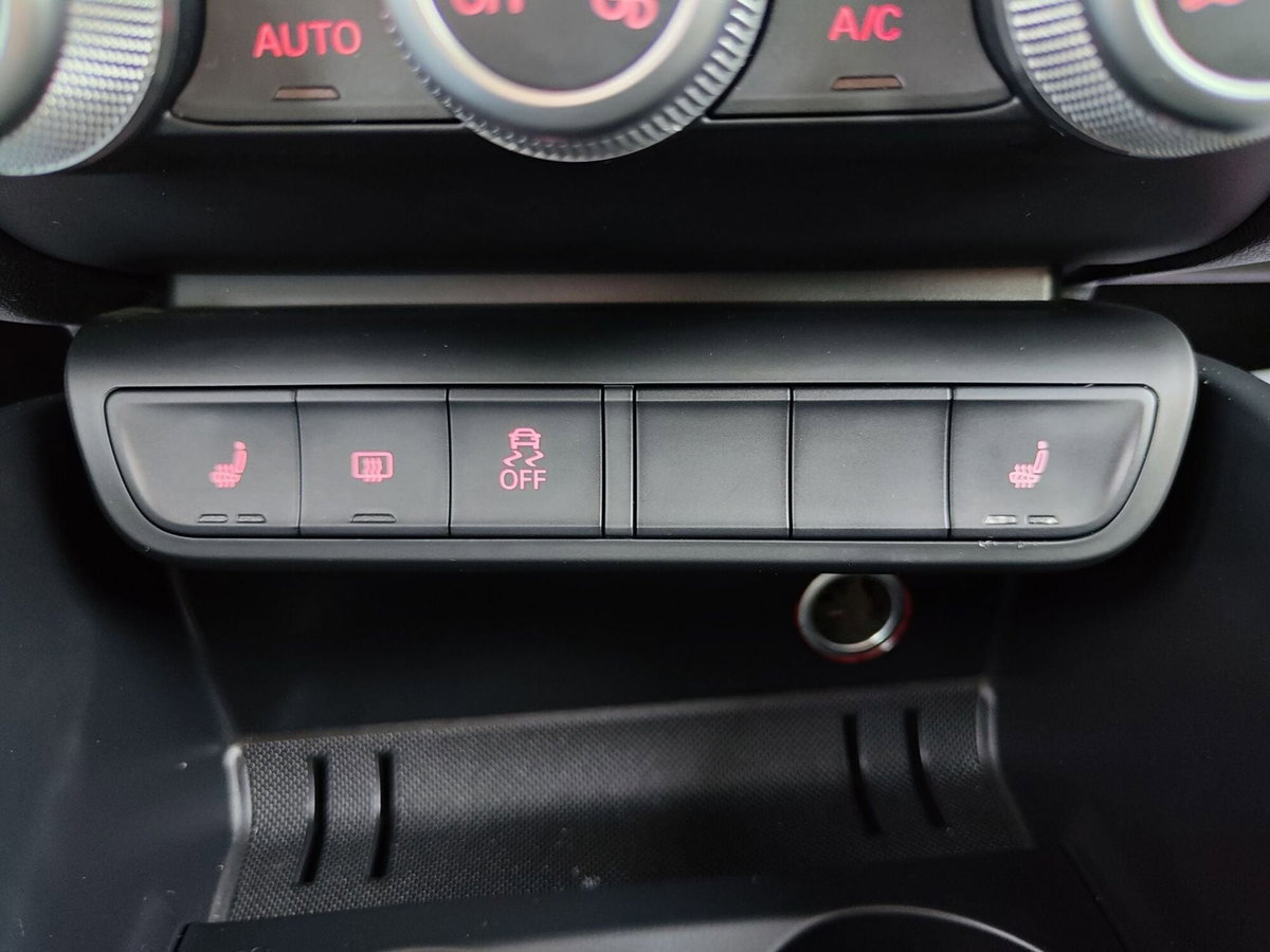 Audi A1 1.0 82 CV TFSI (11)