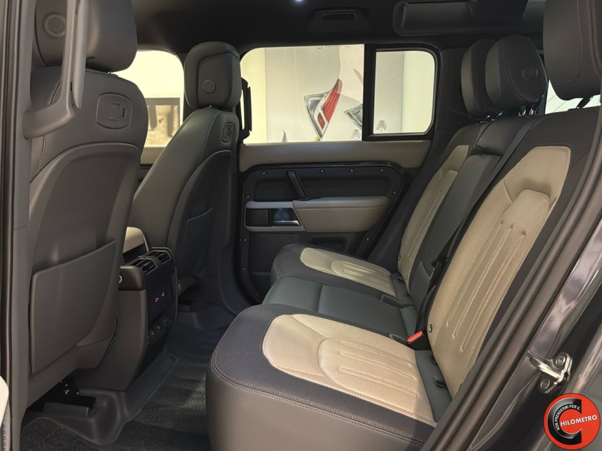Land Rover Defender 110 3.0d i6 mhev X-Dynamic HSE awd 300cv auto (8)