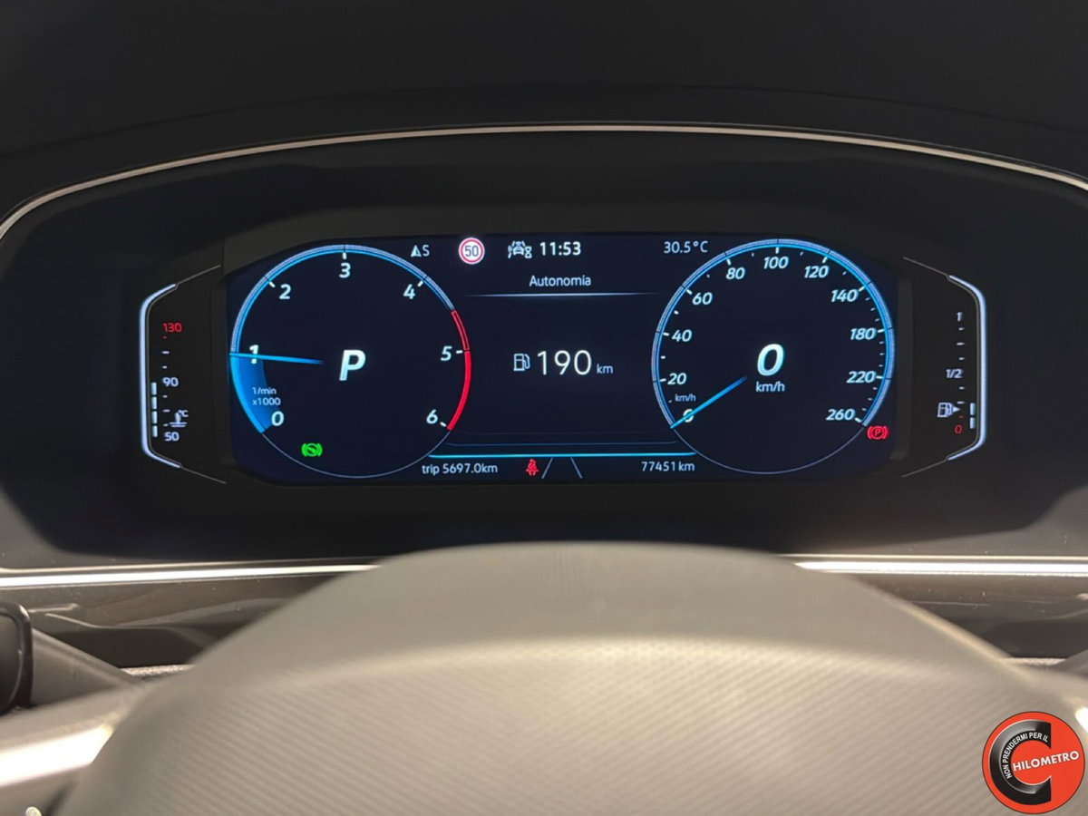 Volkswagen Tiguan 2.0 TDI 150 CV SCR DSG 4MOTION R-Line (10)