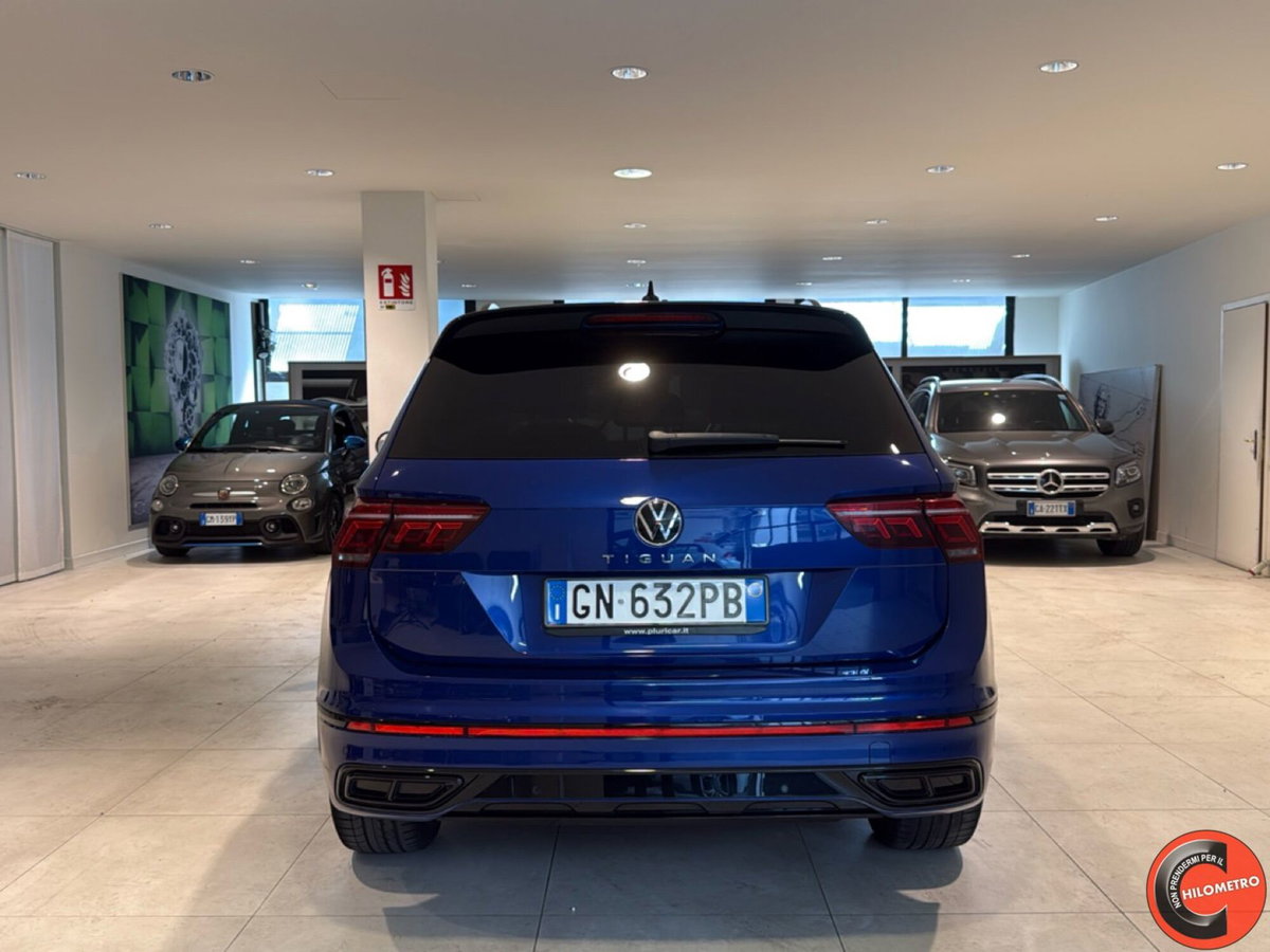 Volkswagen Tiguan 2.0 TDI 150 CV SCR DSG 4MOTION R-Line (16)