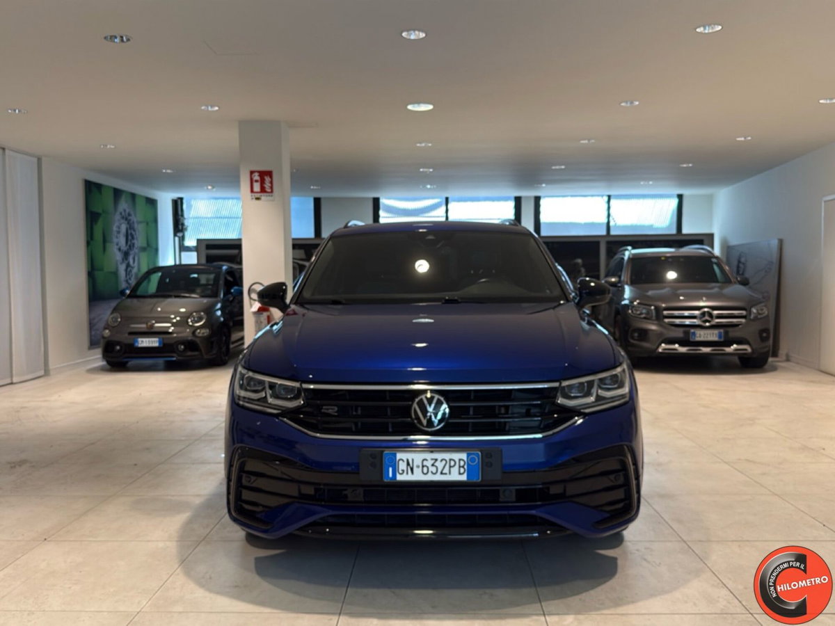 Volkswagen Tiguan 2.0 TDI 150 CV SCR DSG 4MOTION R-Line (17)