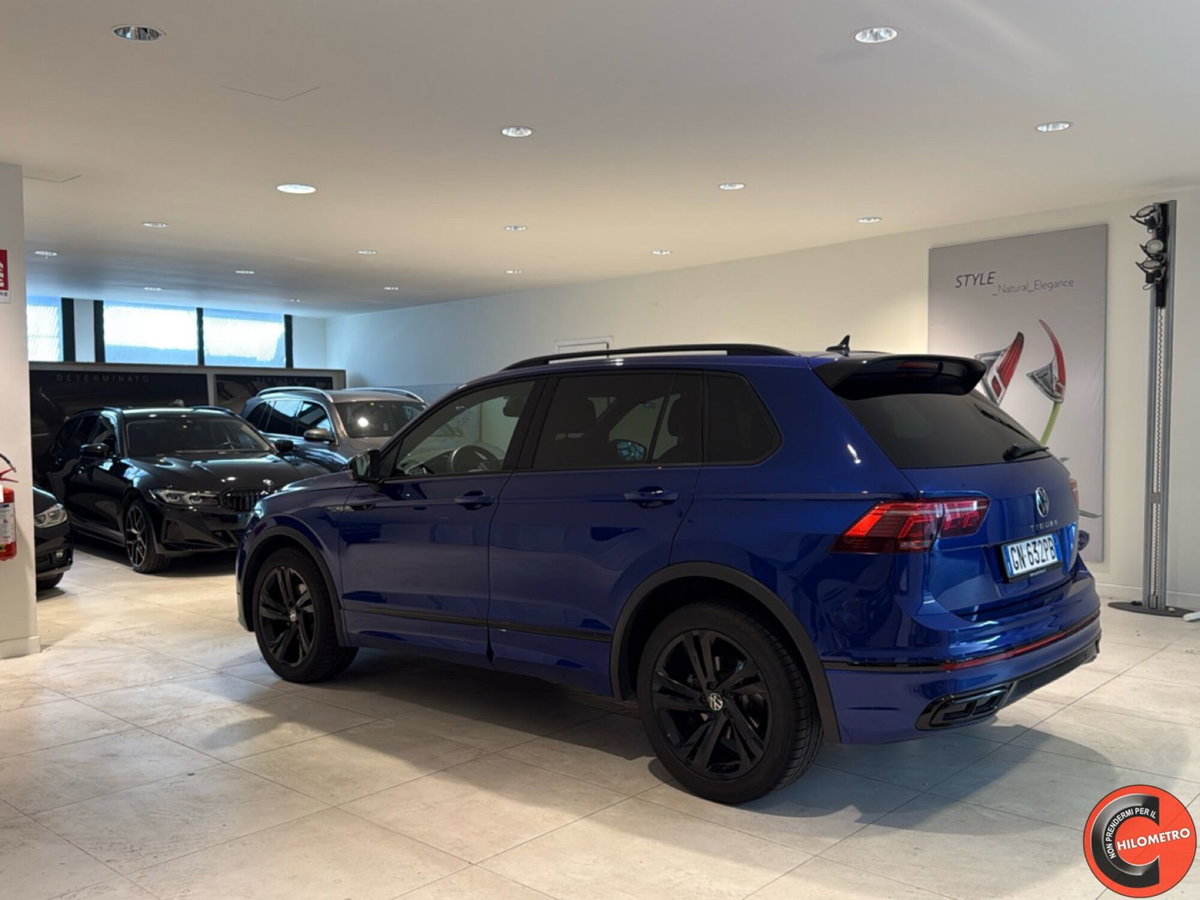 Volkswagen Tiguan 2.0 TDI 150 CV SCR DSG 4MOTION R-Line (6)
