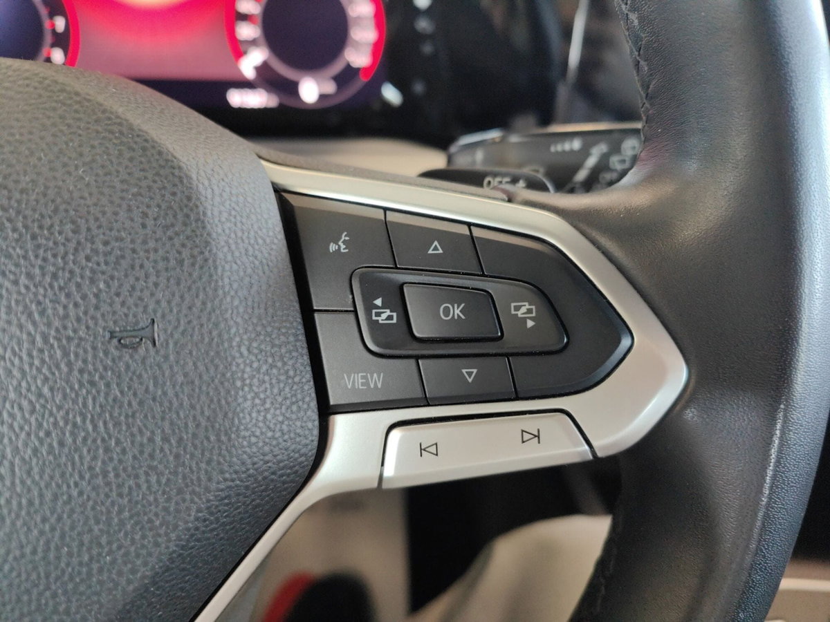Volkswagen Golf 1.5 eTSI 130 CV EVO ACT DSG R-Line (19)
