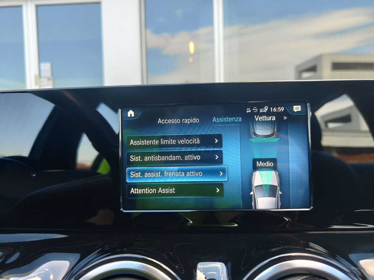 Mercedes-Benz Classe B 250 e Sport (10)