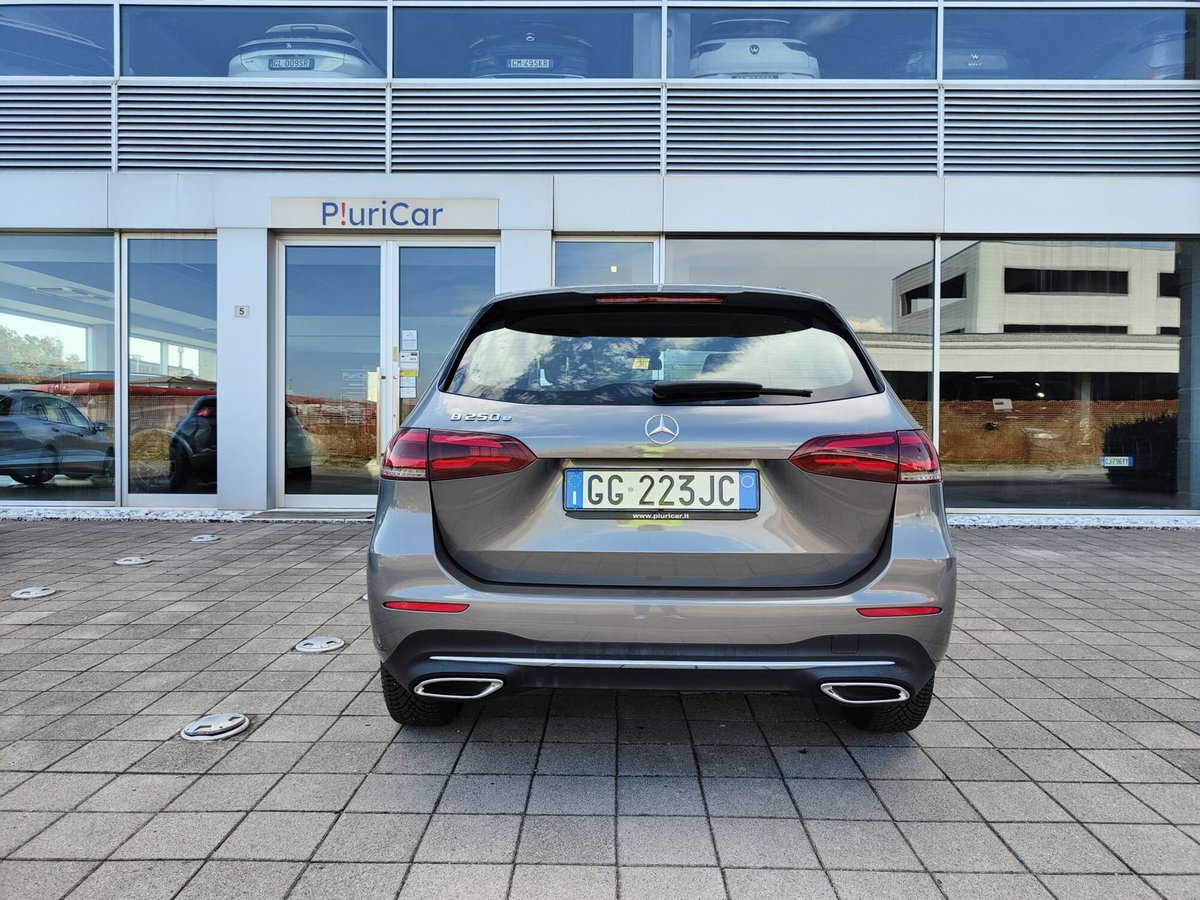 Mercedes-Benz Classe B 250 e Sport (17)