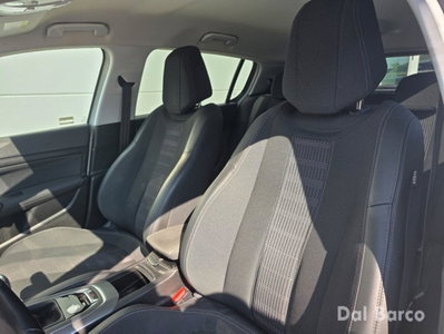 Peugeot 308 BlueHDi 130 S&S Allure (10)