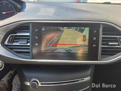 Peugeot 308 BlueHDi 130 S&S Allure (14)