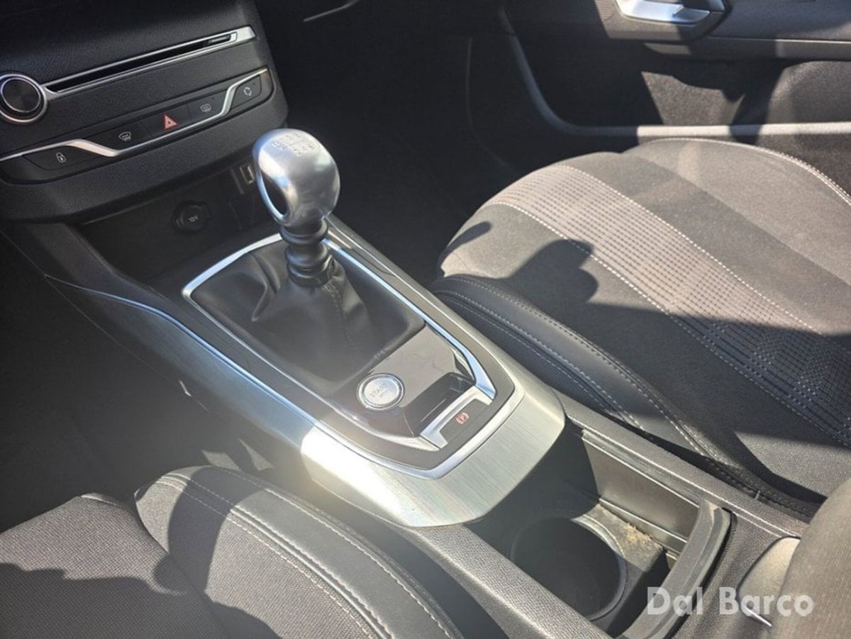 Peugeot 308 BlueHDi 130 S&S Allure (15)