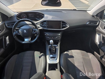 Peugeot 308 BlueHDi 130 S&S Allure (17)