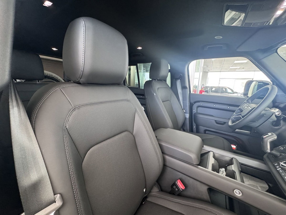 Land Rover Defender 110 3.0d mhev X-Dynamic SE awd 200cv auto 7p.ti (12)