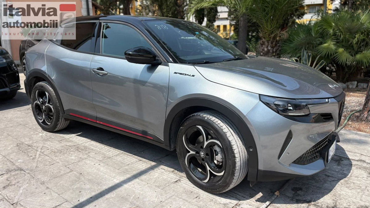 Alfa Romeo Junior 1.2 ibrida 145cv edct6 (6)