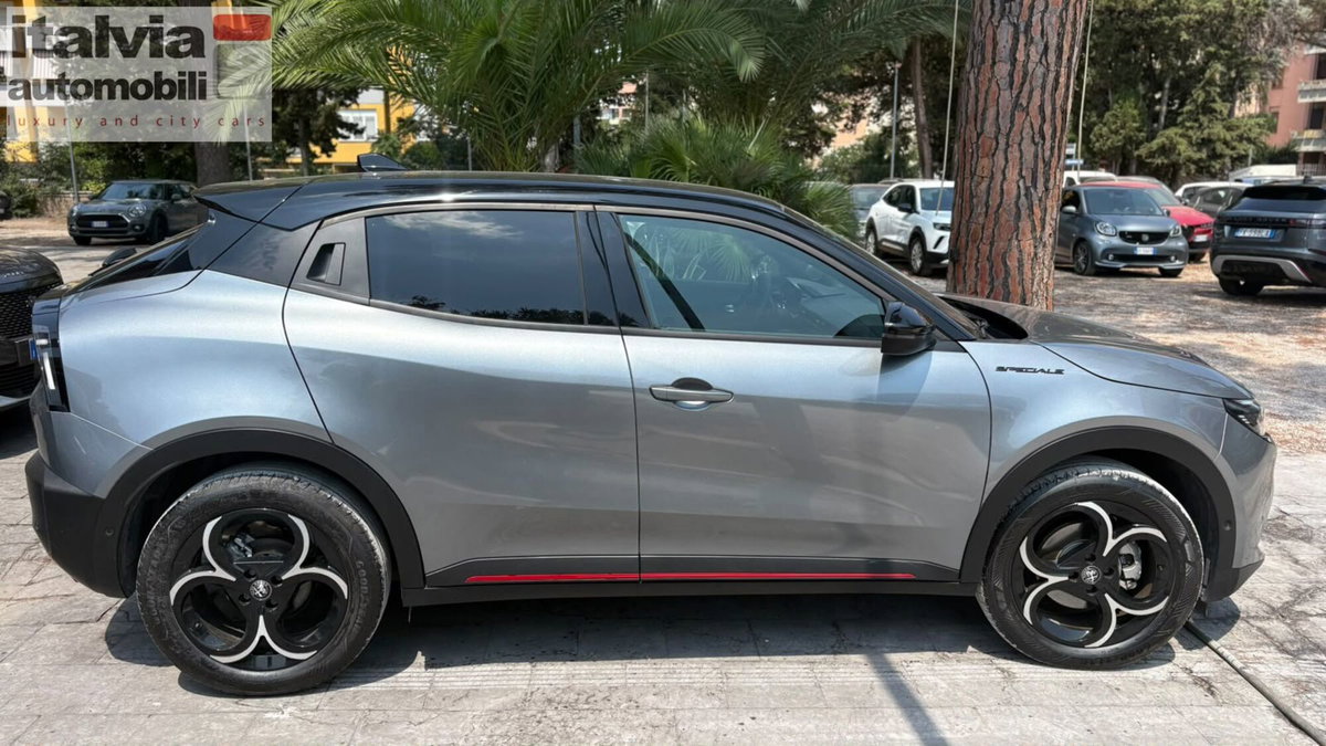 Alfa Romeo Junior 1.2 ibrida 145cv edct6 (7)