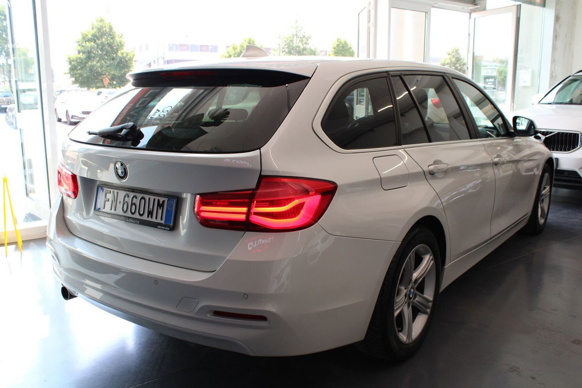BMW Serie 3 318d Luxury (4)
