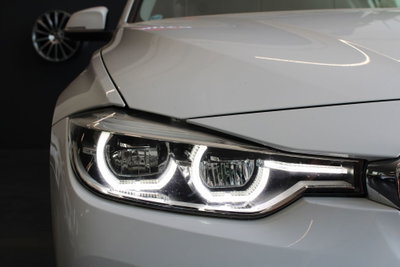 BMW Serie 3 318d Luxury (6)