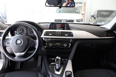 BMW Serie 3 318d Luxury (7)