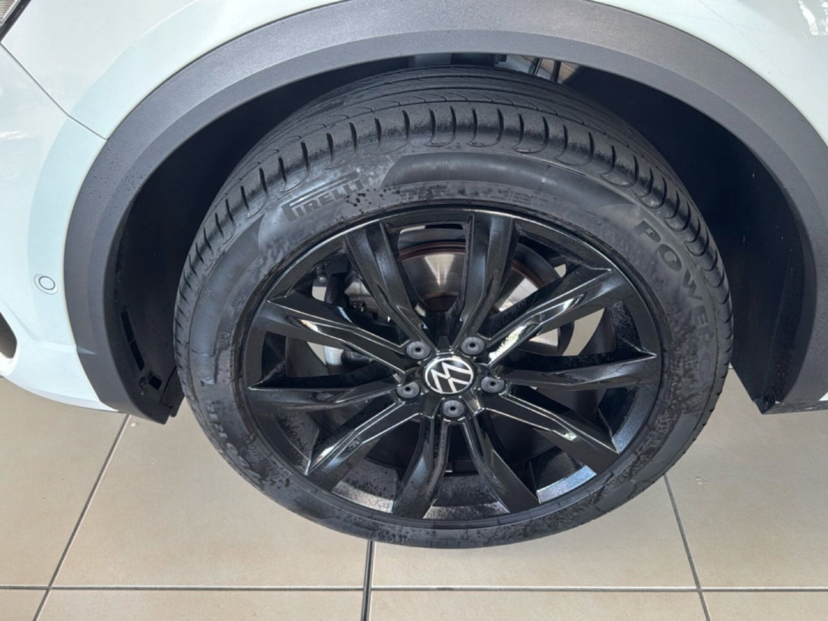 Volkswagen T-Roc 2.0 tdi R-Line 115cv (9)