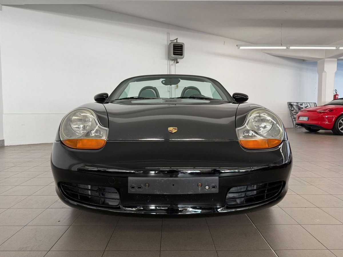 Porsche Boxster 2.7 (2)