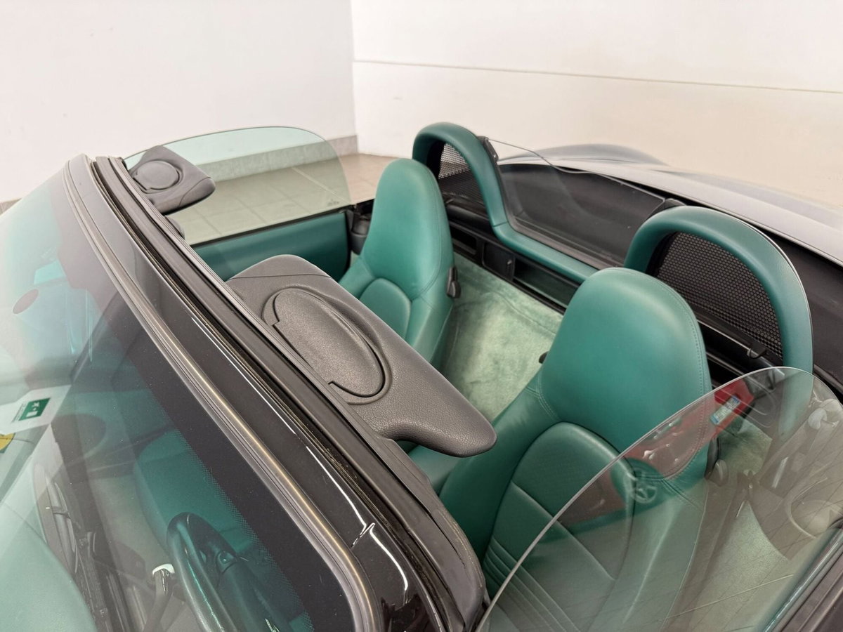 Porsche Boxster 2.7 (9)