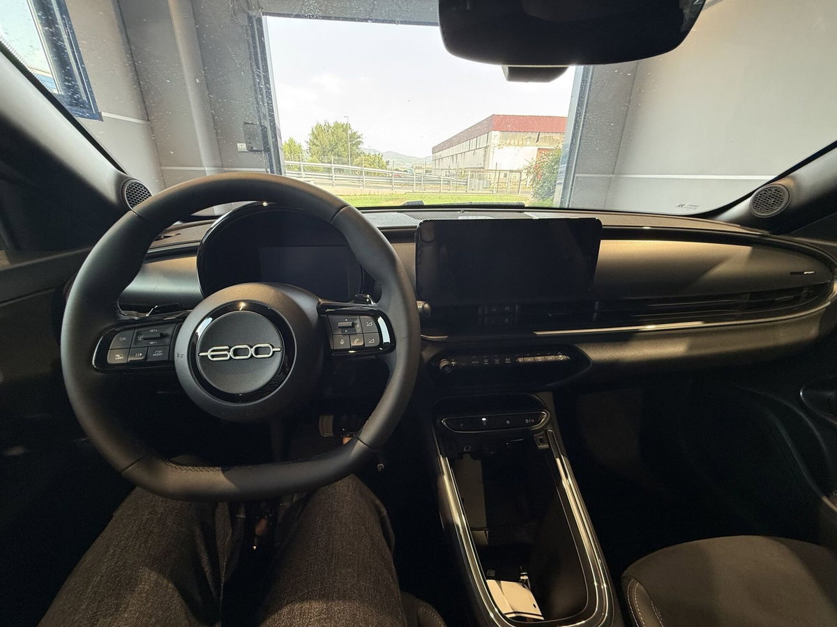 Fiat 600 1.2 hybrid Sport 110cv auto (16)