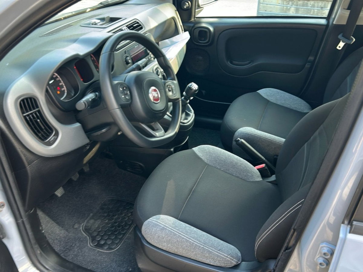 Fiat Panda 1.0 FireFly S&S Hybrid City Cross (10)