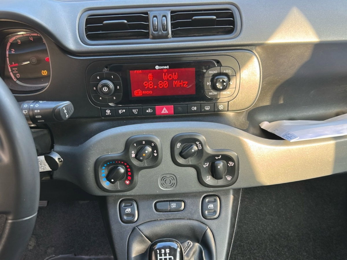 Fiat Panda 1.0 FireFly S&S Hybrid City Cross (15)