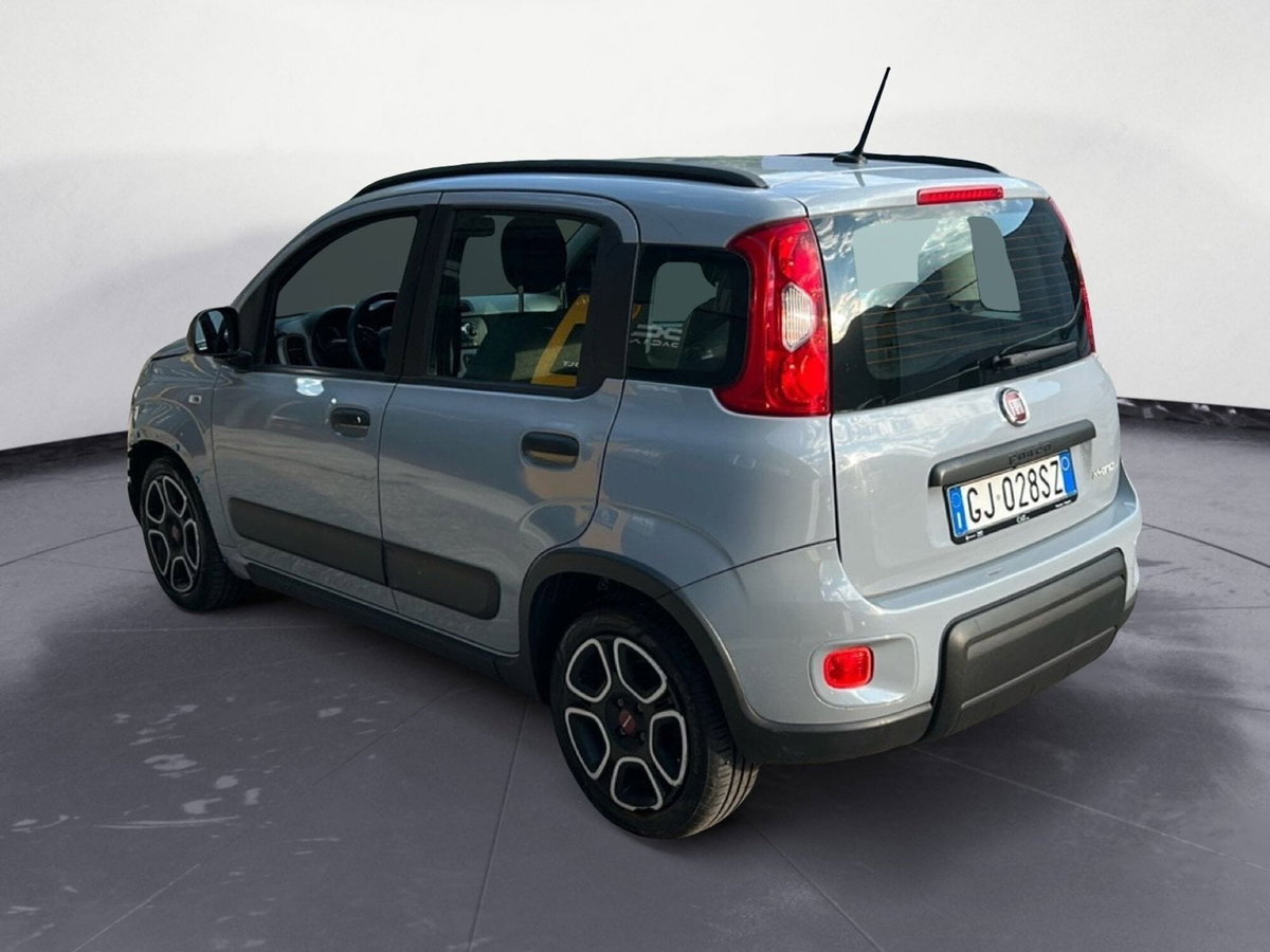 Fiat Panda 1.0 FireFly S&S Hybrid City Cross (6)